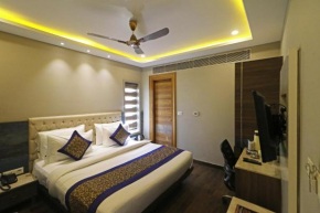 Hotel The IVY Grand With Free Secured Parking